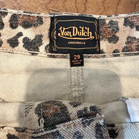 VON DUTCH Women’s Leopard Patch Mini Skirt Size 29 NWT - Picture 3 of 6